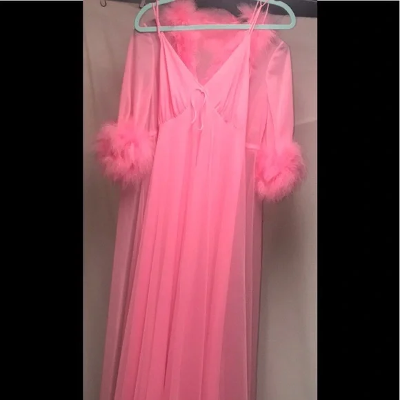 REAL VINTAGE1920’S FRENCH BONWIT & TELLER NIGHTGOWN & ROBE SHOWCASE MUSEUM